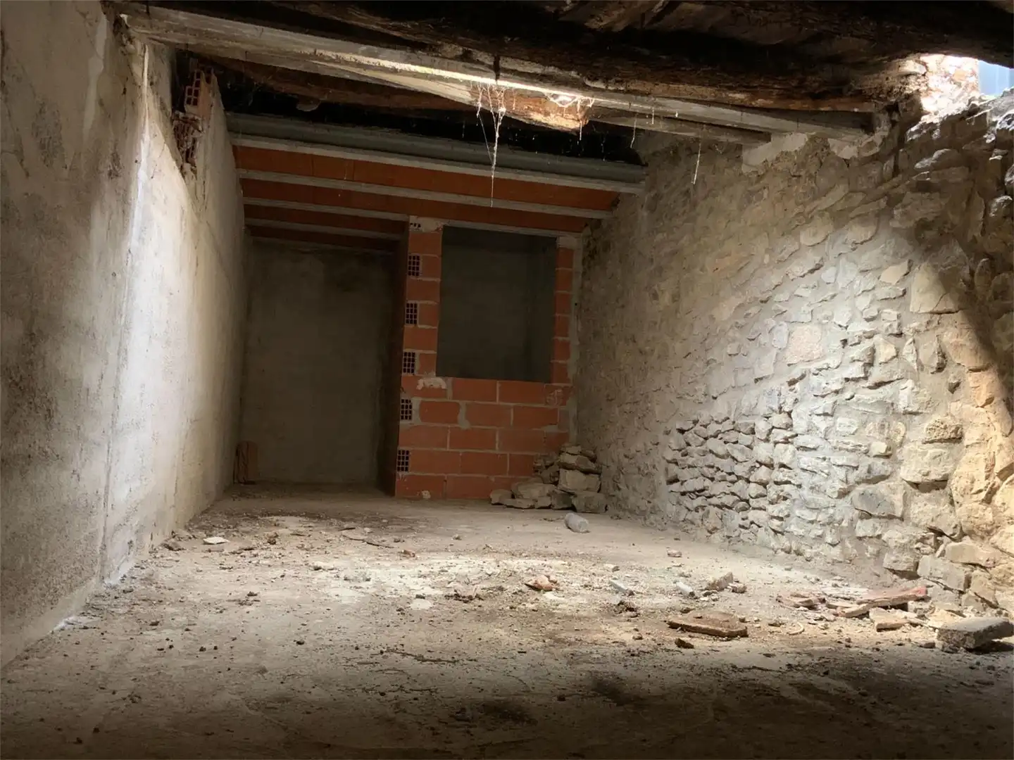 Casa adosada en venda a Plaza de Dalt, Catí Casa adosada en venda en Catí
