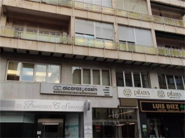 Oficina en Alquiler en Calle Tesifonte Gallego, 16 en Centro