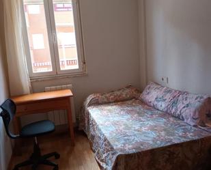 Bedroom of Flat to share in Salamanca Capital  with Terrace and Balcony