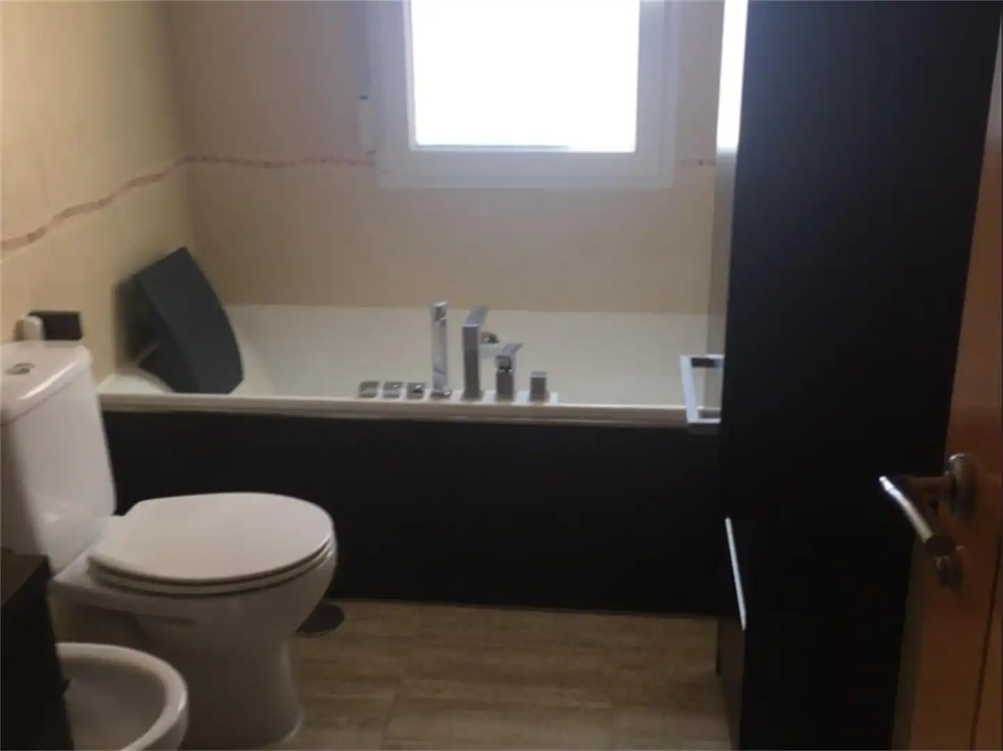 Baño de Casa adosada en venta en Tomelloso con Aire acondicionado, Calefacción y Amueblado