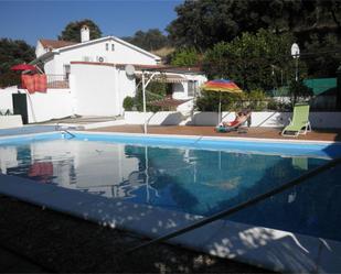 Swimming pool of House or chalet for sale in Malpartida de Plasencia  with Air Conditioner, Terrace and Swimming Pool