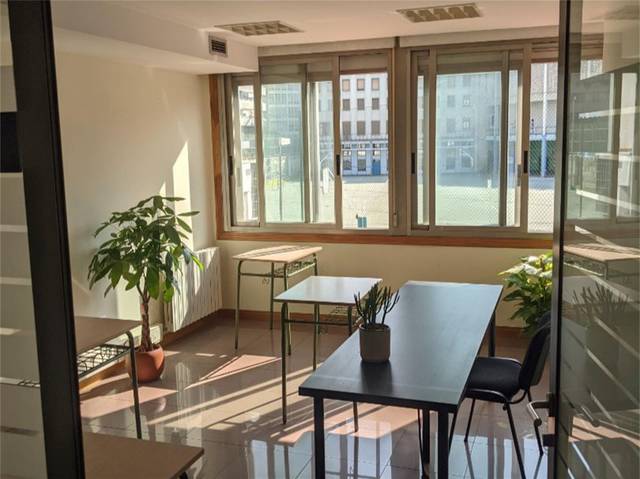 Local comercial en Alquiler en Rúa Cardenal Quevedo, 13 en Centro