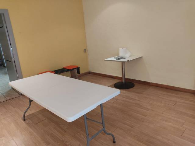 Local comercial en Alquiler en Calle de Ezcároz, 3 en Rochapea