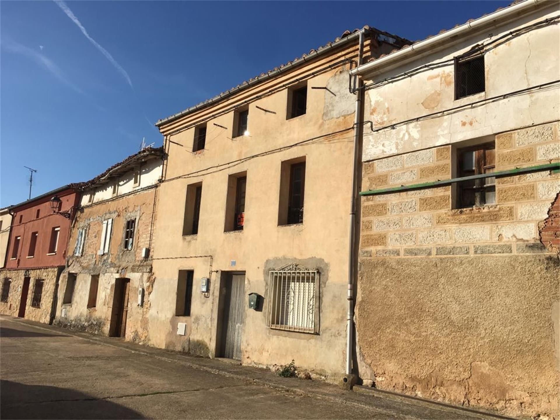 Exterior view of Single-family semi-detached for sale in Miraveche