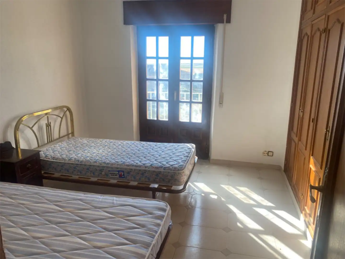 Piso en venta en Paseo de Fuera, Madrigal de las Altas Torres Habitación de Piso en venta en Madrigal de las Altas Torres con Calefacción y Terraza