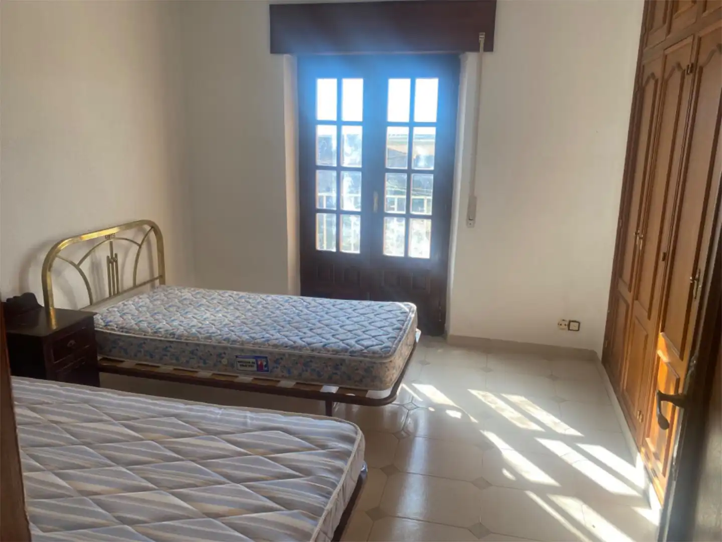 Piso en venta en Paseo de Fuera, Madrigal de las Altas Torres Habitación de Piso en venta en Madrigal de las Altas Torres con Calefacción y Terraza