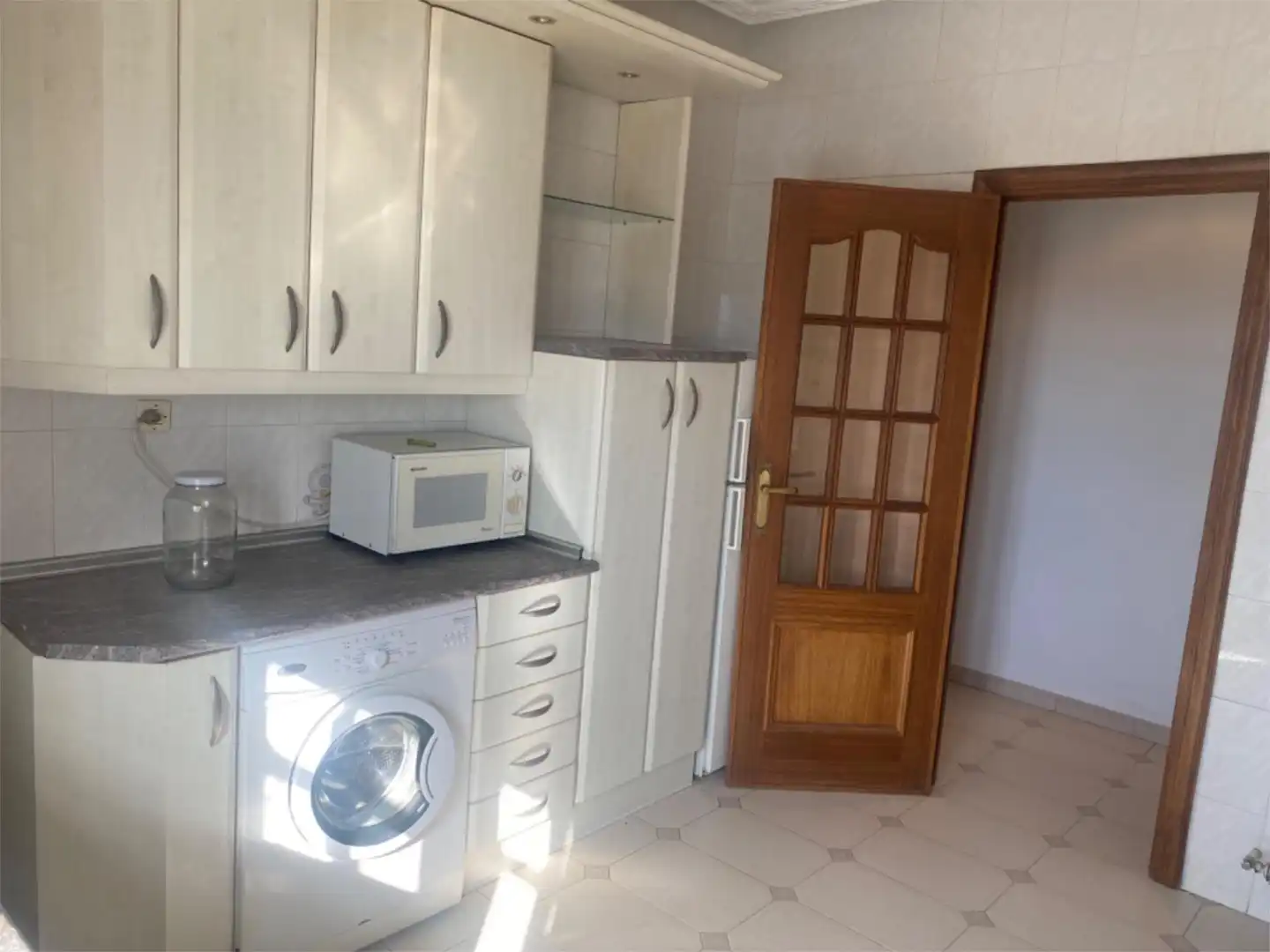 Piso en venta en Paseo de Fuera, Madrigal de las Altas Torres Cocina de Piso en venta en Madrigal de las Altas Torres con Calefacción y Terraza