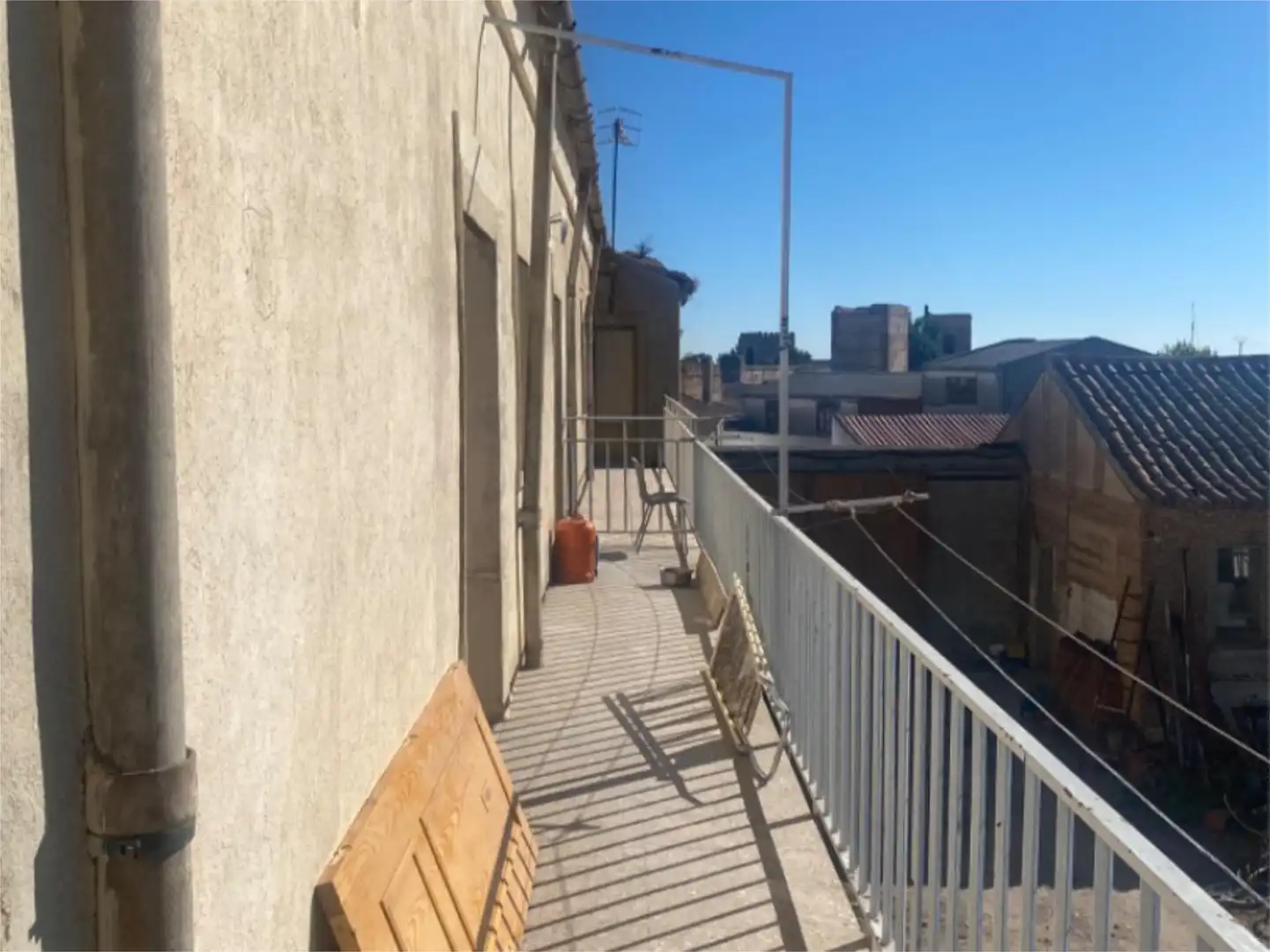 Piso en venta en Paseo de Fuera, Madrigal de las Altas Torres Terraza de Piso en venta en Madrigal de las Altas Torres con Calefacción y Terraza