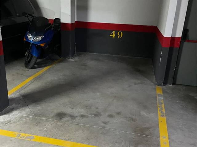 Garaje en Alquiler en Avenida Juan Pablo II en Miramadrid