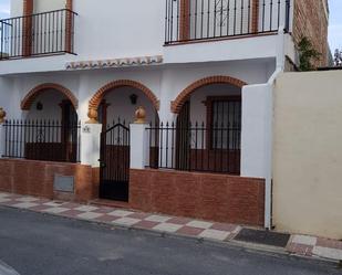 Exterior view of Single-family semi-detached for sale in El Valle  with Terrace, Oven and Microwave