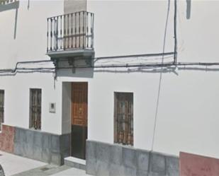 Vista exterior de Casa adosada en venda en Alcolea del Río amb Terrassa i Balcó