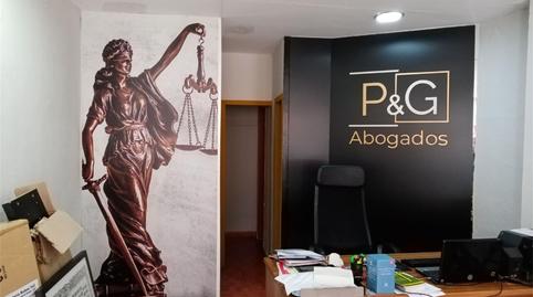 Photo 5 of Premises to rent in Calle Rafaela, Los Castillejos - La Trinidad, Málaga