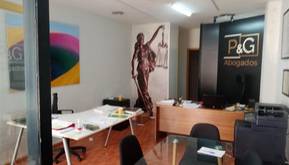 Photo 1 of Premises to rent in Calle Rafaela, Los Castillejos - La Trinidad, Málaga