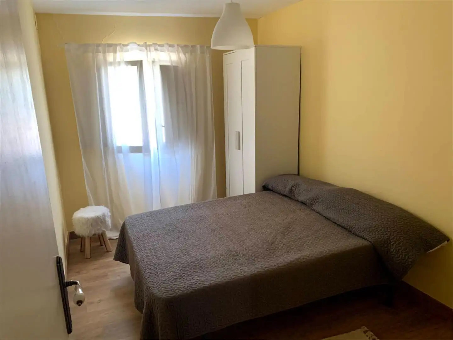 Casa o xalet en venda a Calle San Blas, Codo Dormitori de Casa o xalet en venda en Codo amb Calefacció, Jardí privat i Parquet
