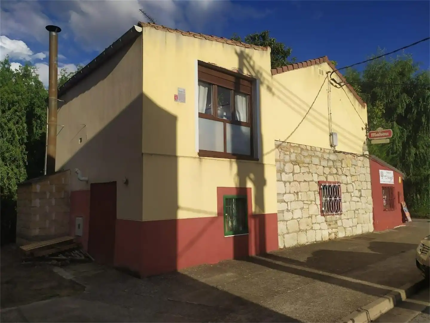 Commercial properties for sale in Calle El Carmen, 2, Cardeñadijo Exterior view of Commercial properties for sale in Cardeñadijo with Heating