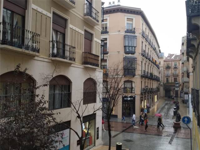 Local comercial en Alquiler en Calle Santa Isabel en Alfonso