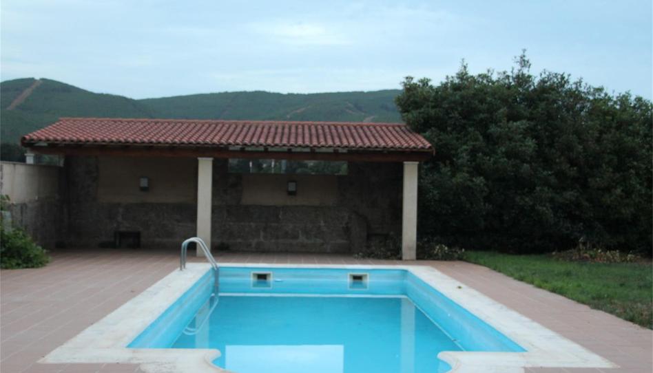 Photo 1 of Country house for sale in Rúa Albarelos, Monterrei, Ourense