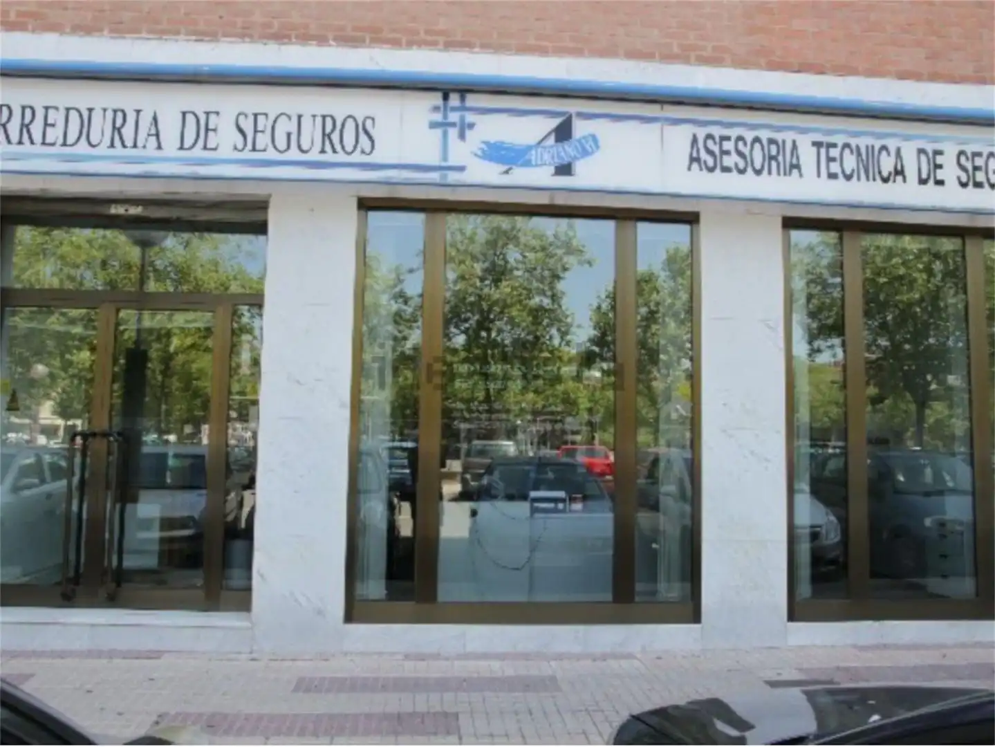 Oficina de alquiler en Calle de Antonio de Sucre, 1, Santiago - Arana Oficina de alquiler en Vitoria - Gasteiz