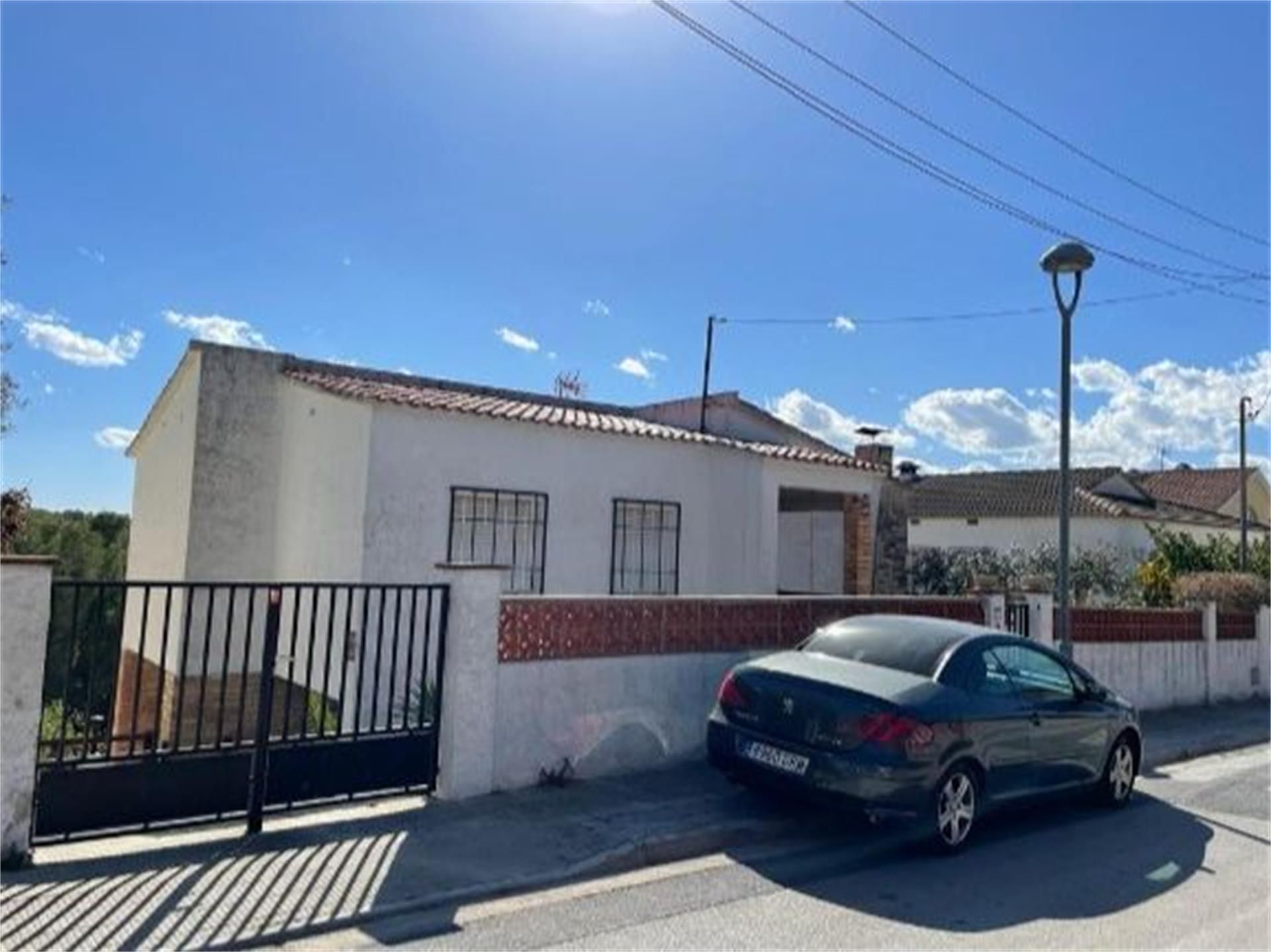Vista exterior de Casa o xalet en venda en Bellvei amb Jardí privat, Terrassa i Traster