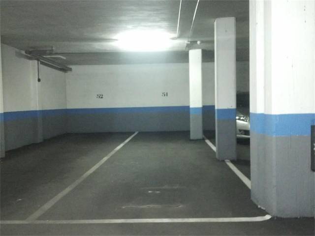 Garaje en Alquiler en Calle Monasterios de Suso y Yuso en Montecarmelo