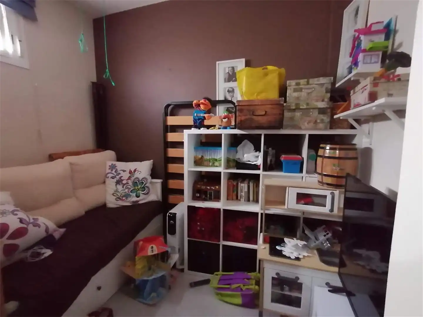 Detached homes for sale in Barrio Virgen del Carmen, 3, El Pedroso Bedroom of Detached homes for sale in El Pedroso with Air Conditioner, Terrace and Storage room