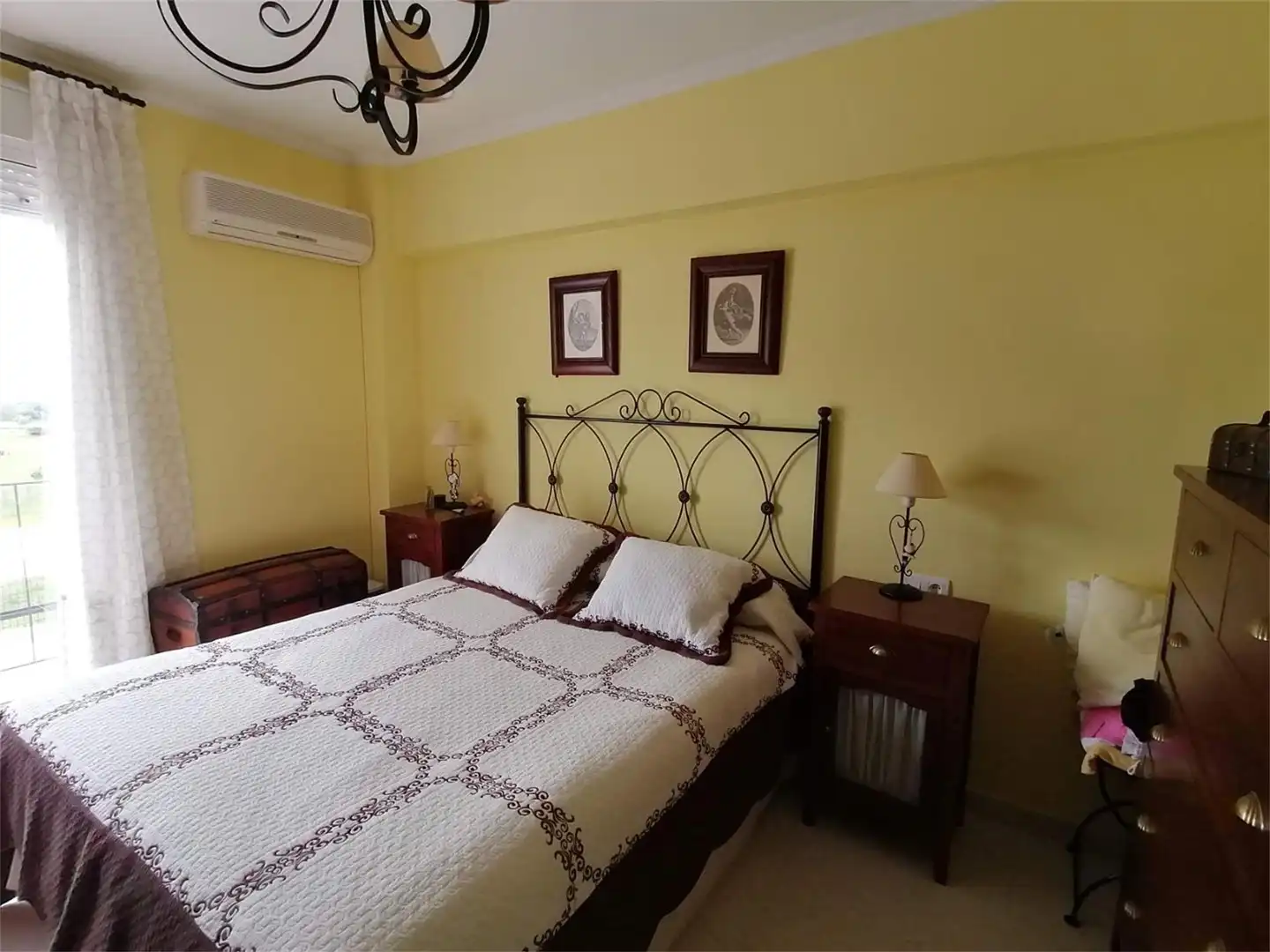 Detached homes for sale in Barrio Virgen del Carmen, 3, El Pedroso Bedroom of Detached homes for sale in El Pedroso with Air Conditioner, Terrace and Storage room