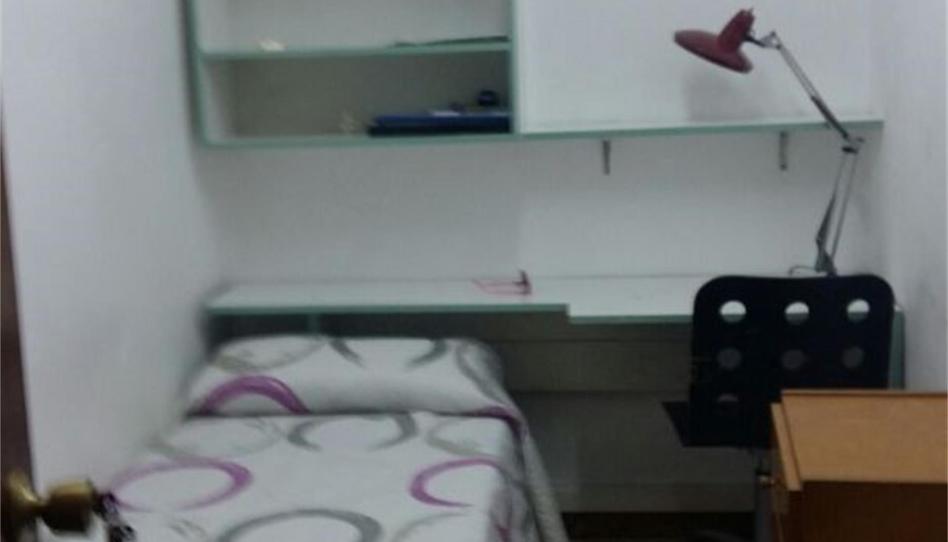 Piso para compartir en Carrer de la Circumval.lació Baixa, 26, Centre - Cordelles, Barcelona - imagen 1 Foto 1 de Piso para compartir en Carrer de la Circumval.lació Baixa, 26, Centre - Cordelles, Barcelona