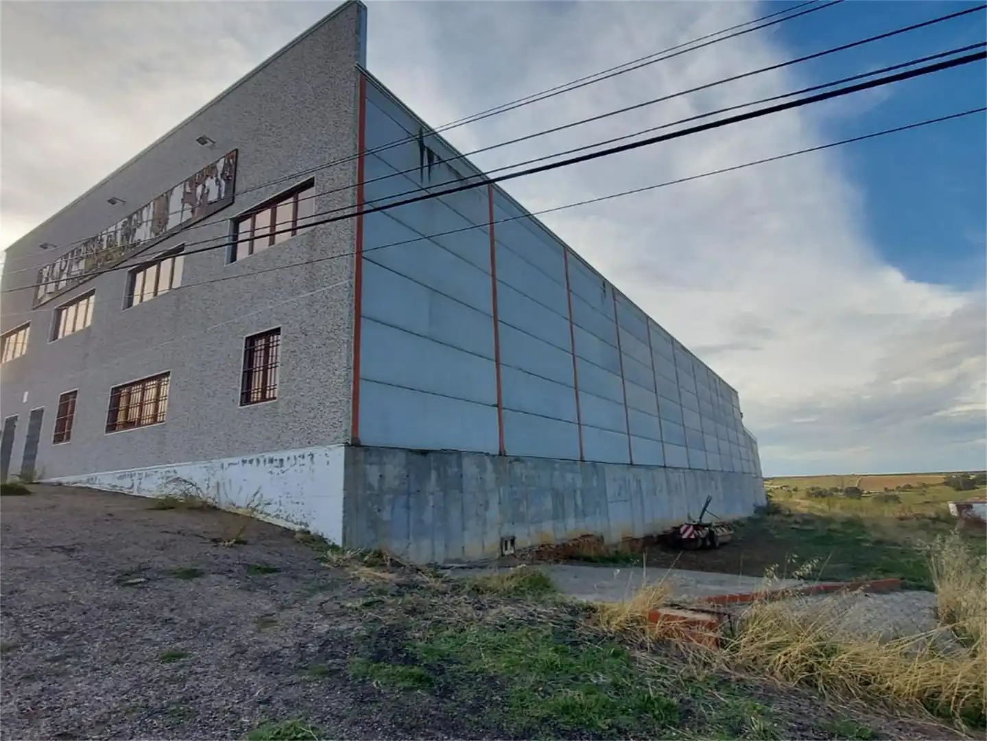 Nau industrial en venda a Carretera Los Navalmorales, Navahermosa Vista exterior de Nau industrial en venda en Navahermosa