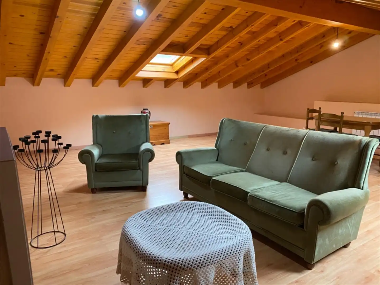 Casa o chalet en venta en Avenida Conde Munio Núñez, 118, Brañosera Sala de estar de Casa o chalet en venta en Brañosera con Calefacción, Jardín privado y Parquet