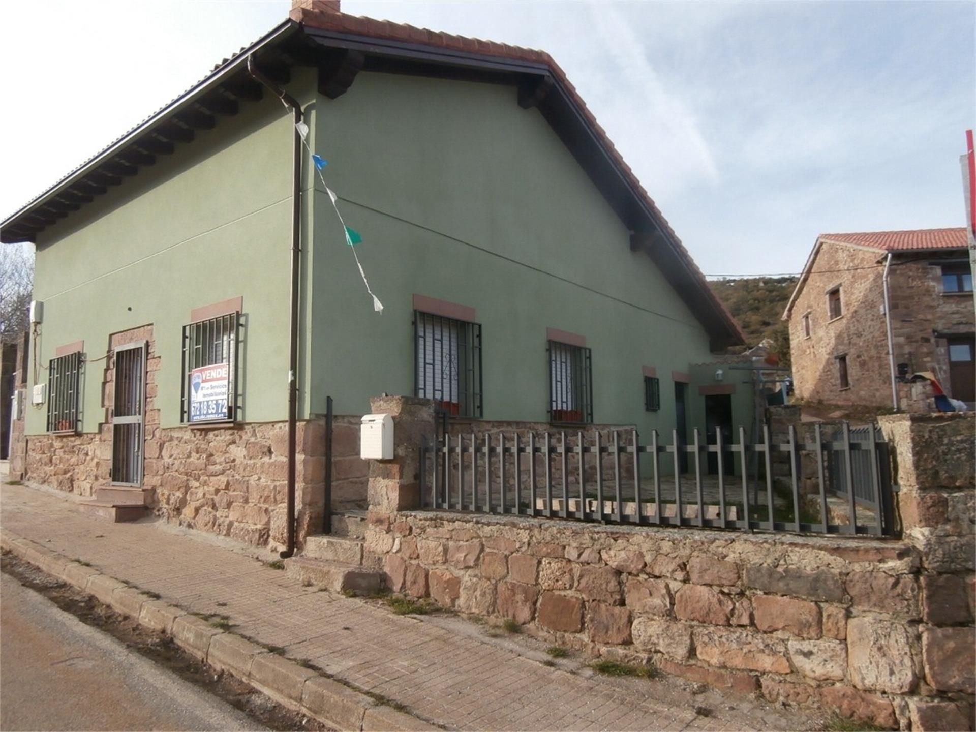 Exterior view of House or chalet for sale in Brañosera  with Heating, Private garden and Parquet flooring