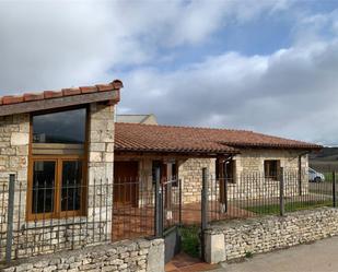 Exterior view of House or chalet for sale in Sargentes de la Lora