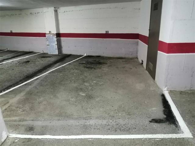 Garaje en Venta en Calle Turina en Milán - Pumarín