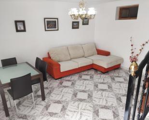 Wohnzimmer von Einfamilien-Reihenhaus miete in Jerez de los Caballeros