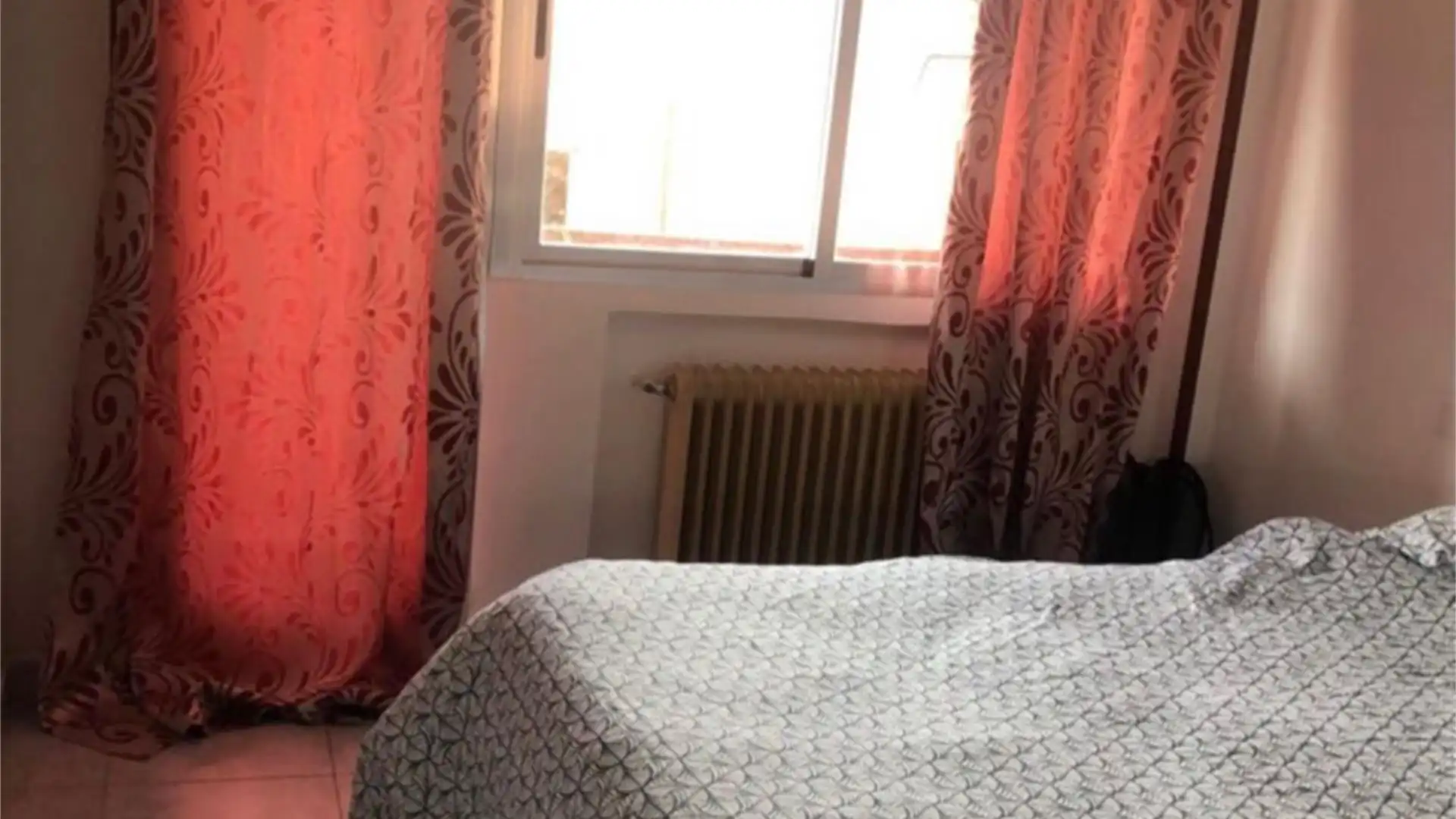 Habitación de Piso para compartir en San Sebastián de los Reyes con Calefacción, Terraza y Balcón