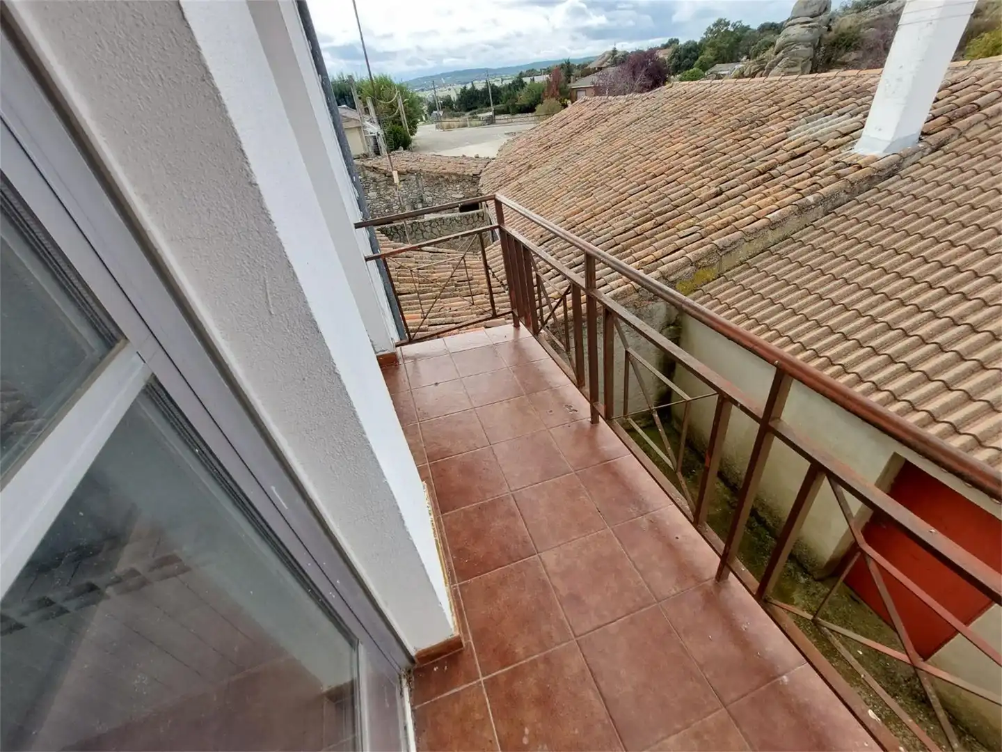 Piso en venta en Calle La Teja, Peñausende Terraza de Piso en venta en Peñausende con Calefacción, Terraza y Trastero