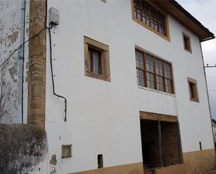 Vista exterior de Finca rústica en venda en Tineo amb Terrassa, Moblat i Balcó