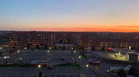 Photo 3 of Flat for sale in El Soto, León