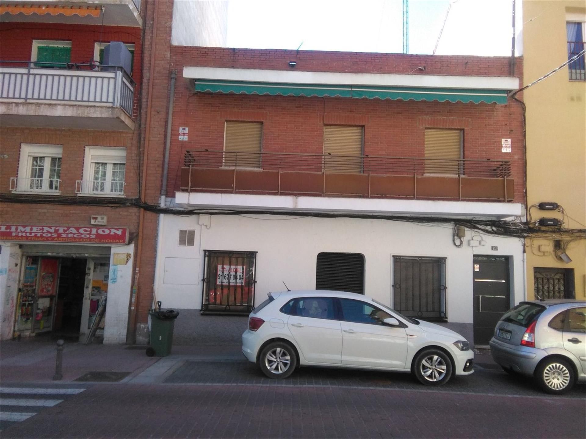 Vista exterior de Casa adosada en venda en Torrejón de Ardoz amb Balcó