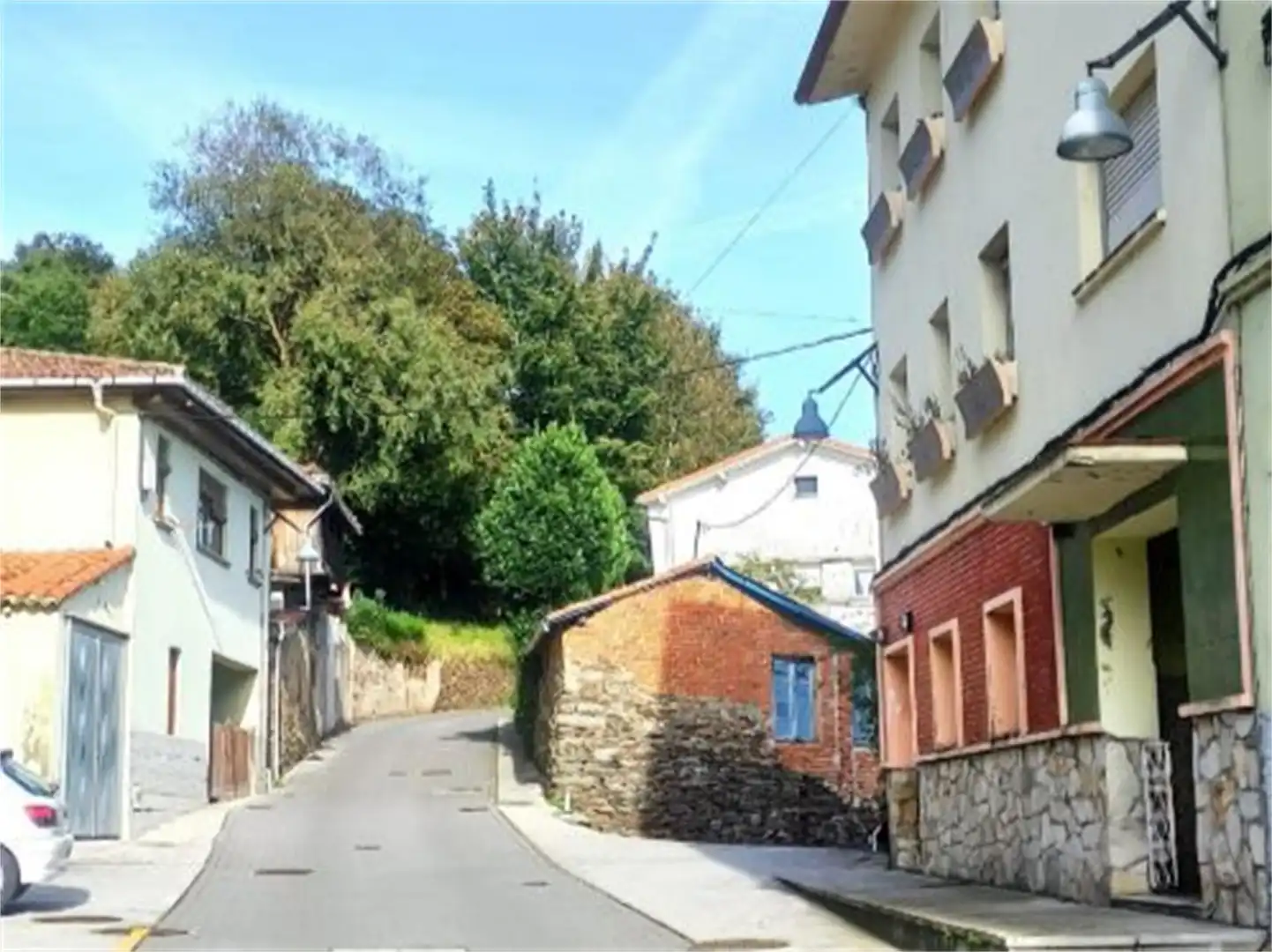 Einfamilien-Reihenhaus zur Miete in Camino de San Roque, 7, Tineo Außenansicht von Einfamilien-Reihenhaus zur Miete in Tineo mit Heizung, Privatgarten und Abstellraum