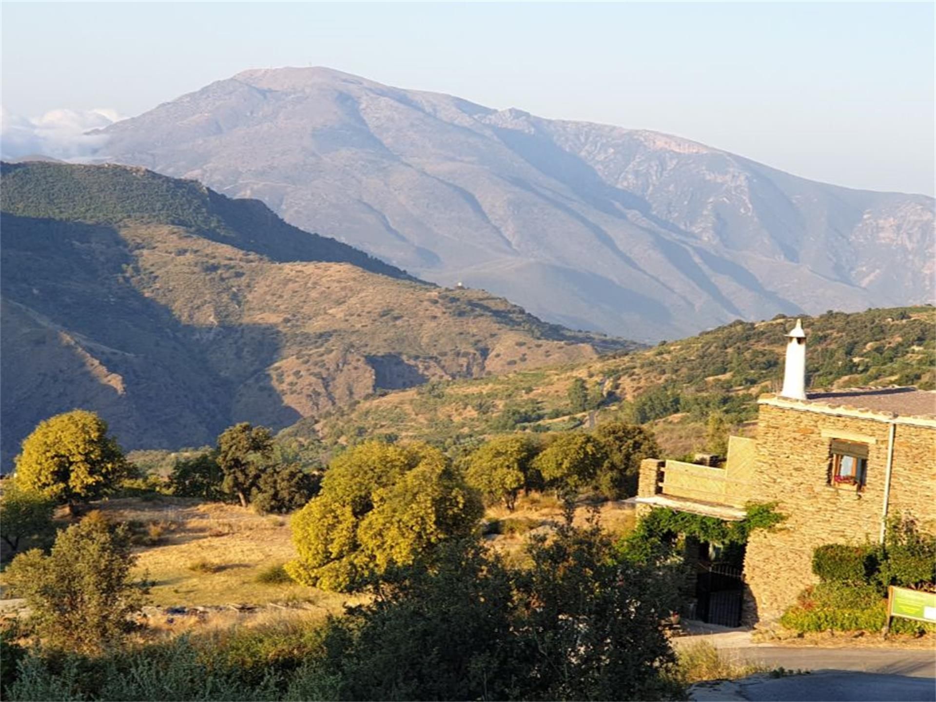 Vista exterior de Finca rústica en venda en Pórtugos amb Terrassa