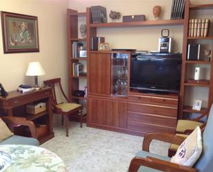 Living room of Single-family semi-detached for sale in Villares de la Reina  with Terrace and Balcony