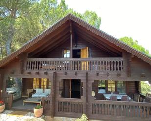 Vista exterior de Finca rústica en venda en Cebreros amb Jardí privat, Terrassa i Piscina