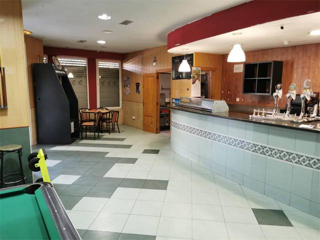 Local comercial en Alquiler en Calle Francisco Vighi en Avenida de Madrid