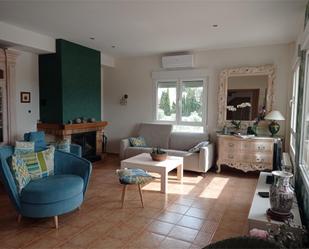 Living room of House or chalet for sale in Yecla  with Air Conditioner, Terrace and Swimming Pool