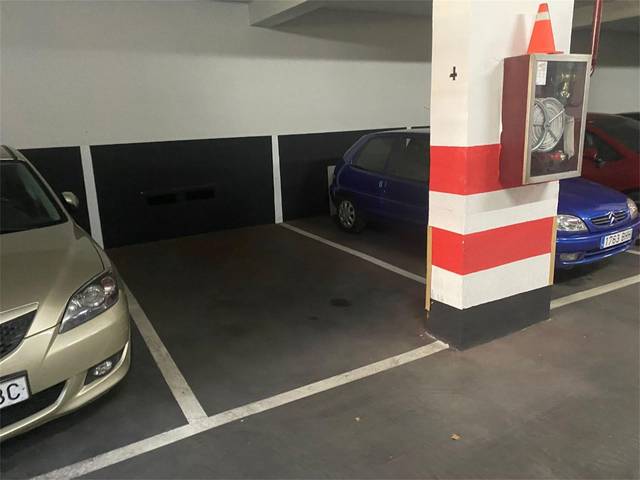 Garaje en Venta en Calle Juan de Juanes, 1 en Norte - Universidad