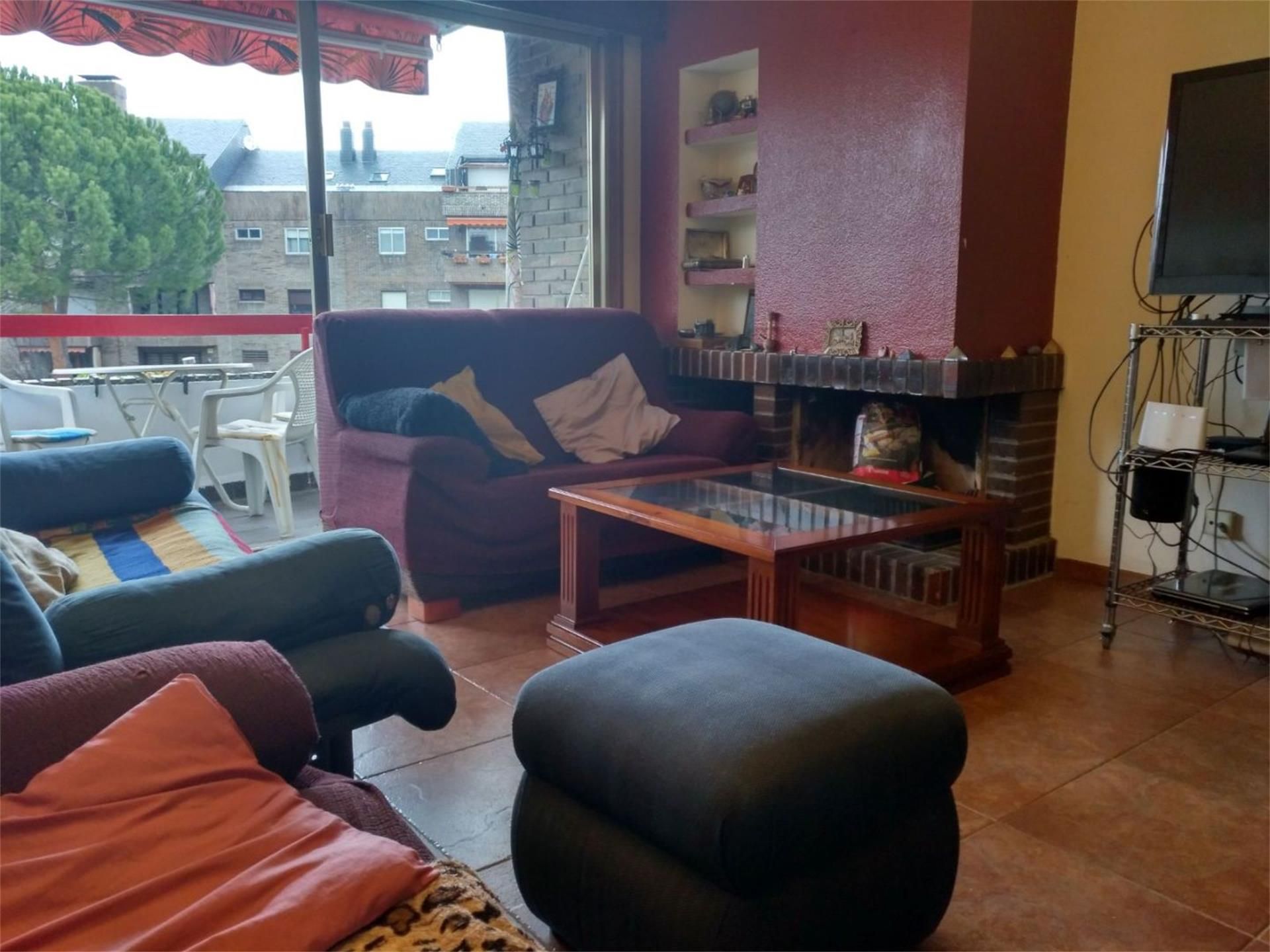 Living room of Flat to share in Alpedrete  with Heating, Swimming Pool and Furnished