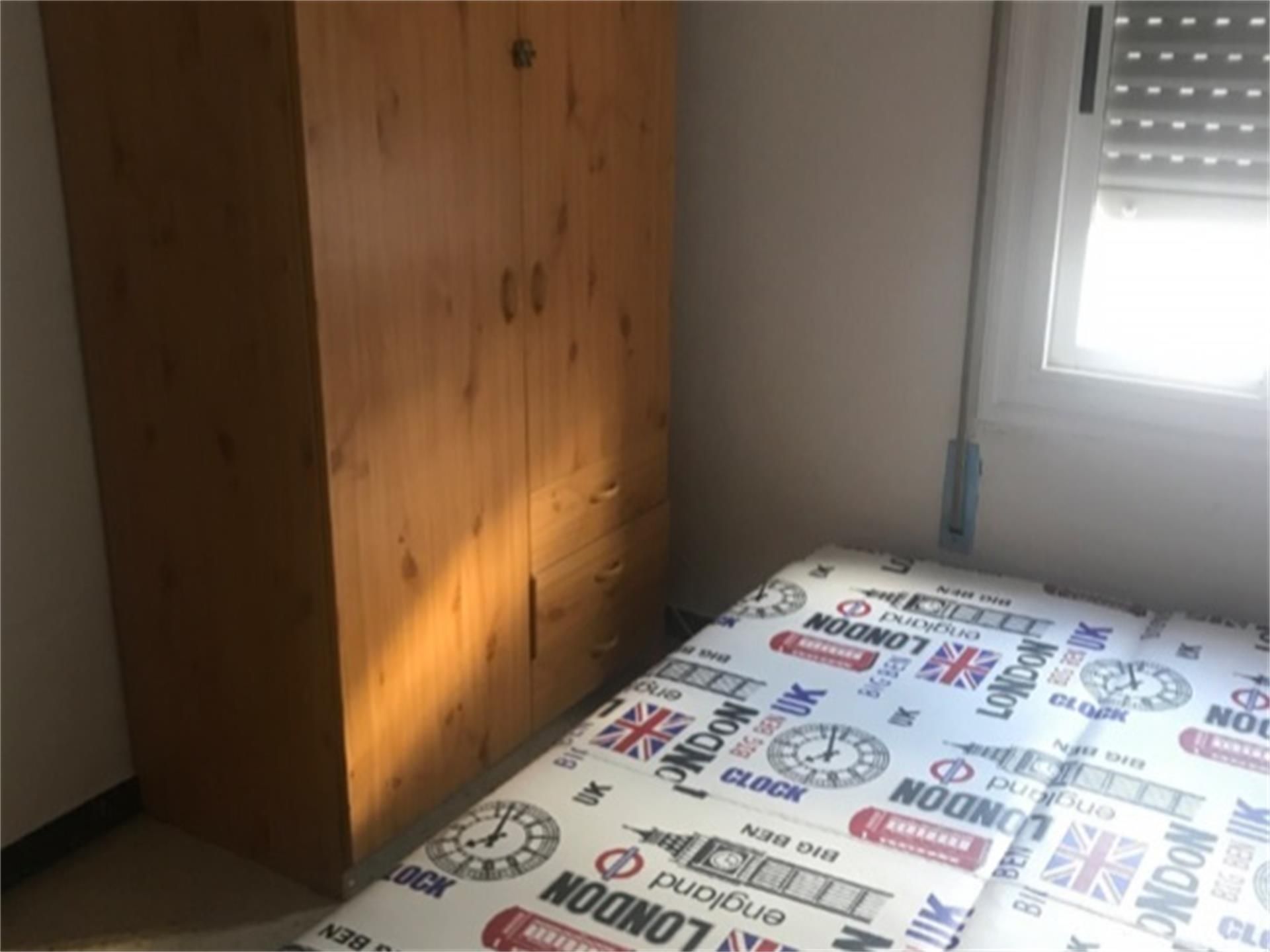 Bedroom of Flat to share in Sant Pere de Ribes  with Storage room, Furnished and Oven