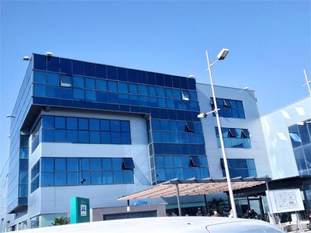 Oficina en Alquiler en Calle Caravis, 28 en Garrapinillos