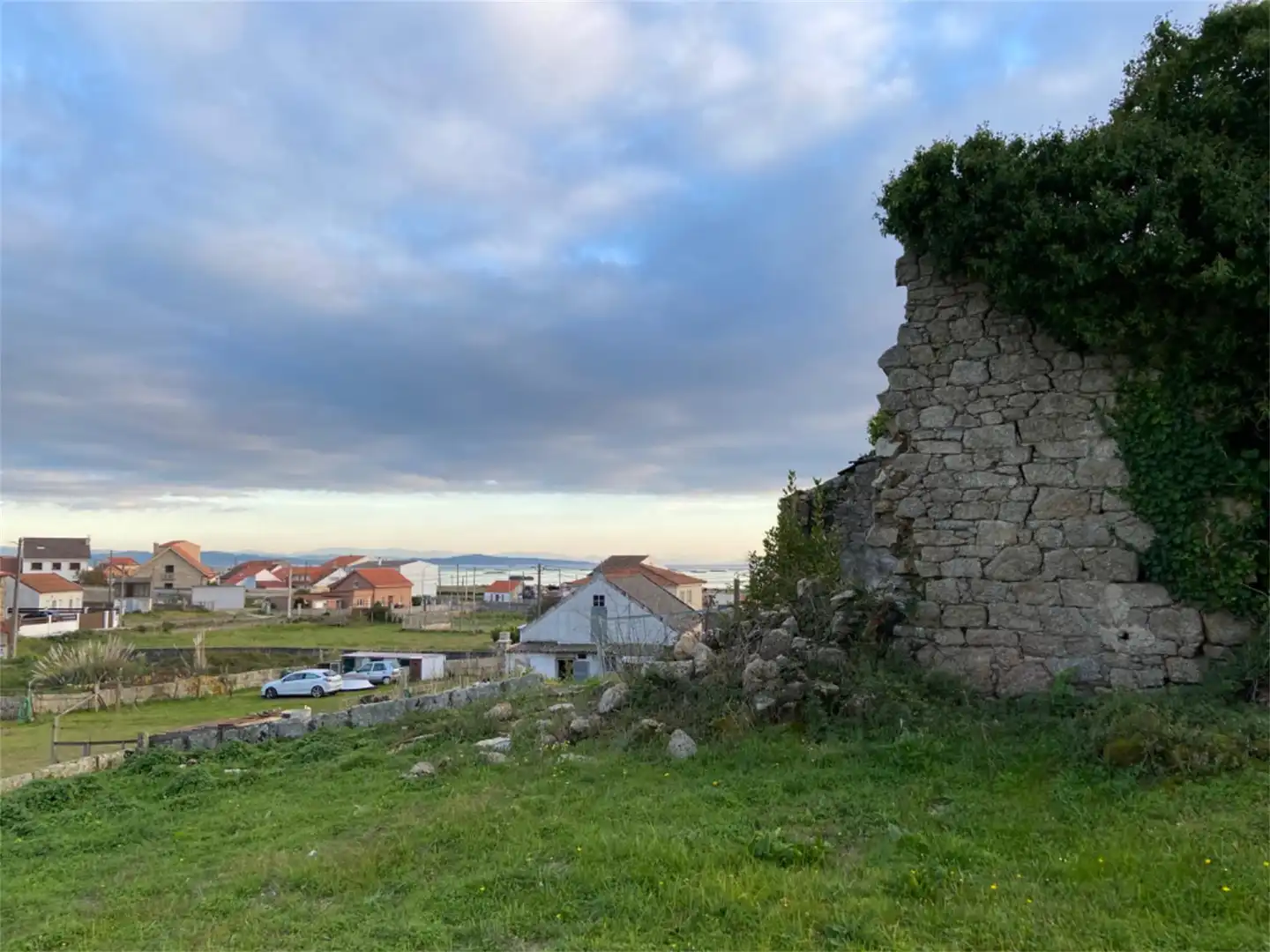Land for sale in Castiñeiras Land for sale in Ribeira