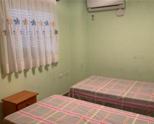 Dormitori de Finca rústica de lloguer en Catadau amb Aire condicionat, Terrassa i Piscina